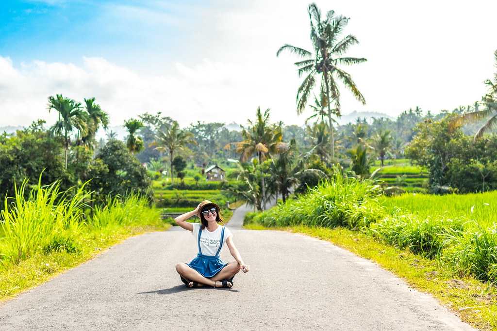 Mountain road leading to Munduk in North Bali